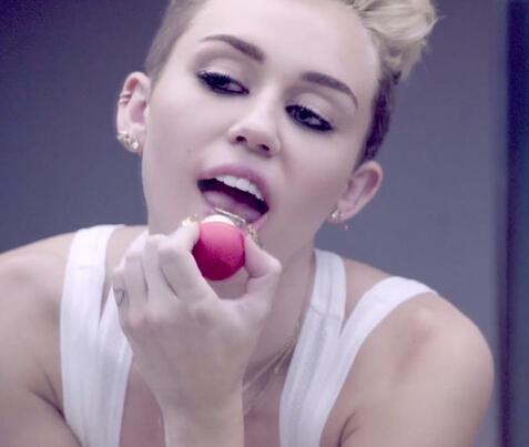 来个<em>绯闻女孩</em>的<em>eos唇膏</em>吧