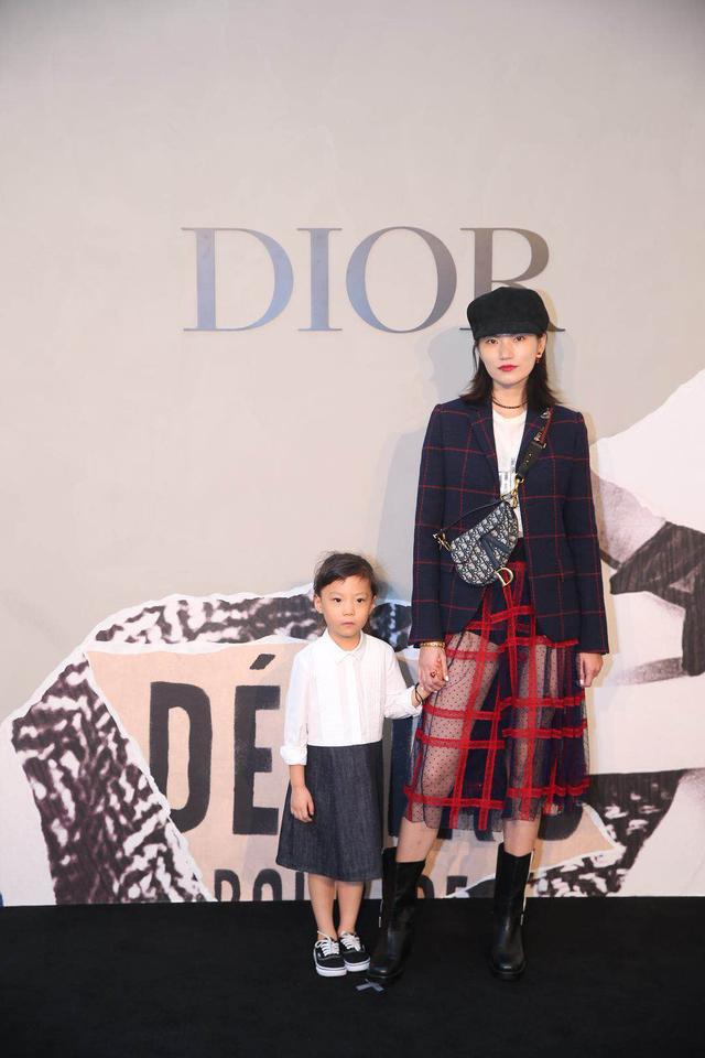 迪奥难抢的马鞍包女星们人手一个,美得连男星们都羡慕