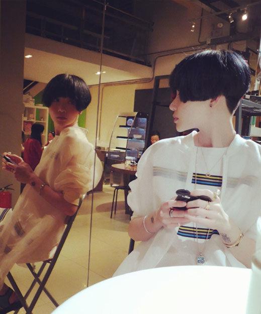 高晓松88年<em>嫩</em>妻晒近照 帅气短发时尚有型_时尚