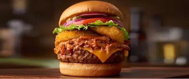 �°����������Ŀ�͵꣬Ҫ���й��������KFC�����ˣ�