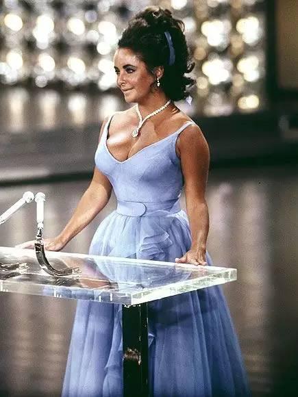 奥斯卡的美好时光 那些美丽的人儿和礼裙