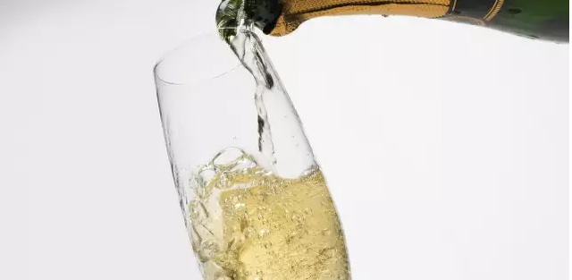 大家要知道的六条香槟酒有趣小八卦!(组图)