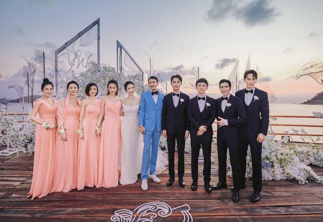 小包总杨烁海岛举办浪漫婚礼 Mr. Dandy西装