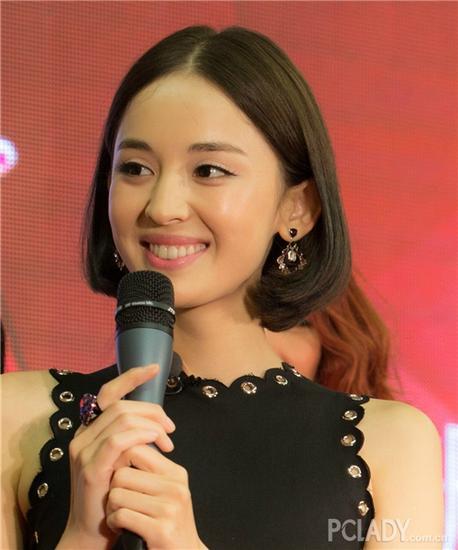 古力娜扎 新生代小花中的另一位女神就是娜扎图片