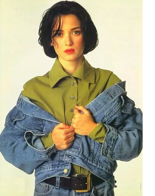 你是否也有这样一件牛仔,记录了那些年经历过的破事儿?