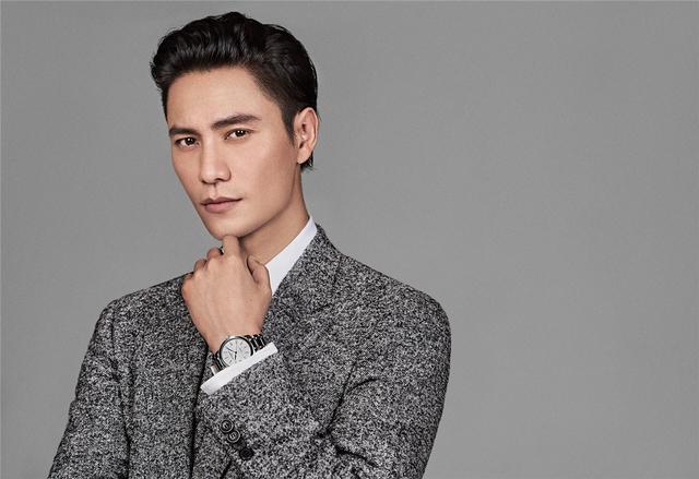 什么样的腕表才符合当代名士陈坤的设计?