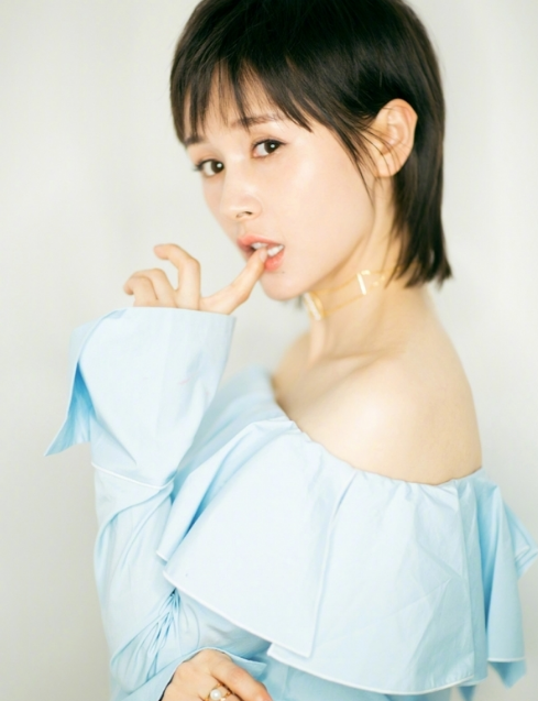 秀智的“耳坠短发”好美，我也想剪一个！