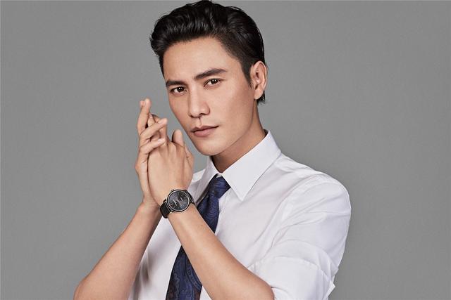 什么样的腕表才符合当代名士陈坤的设计?
