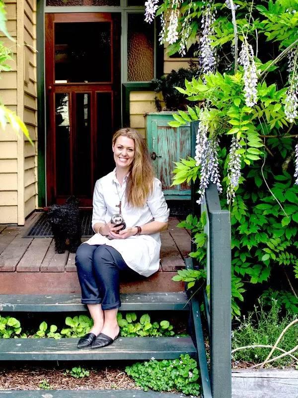 全家搬到方圆四十里没有人的荒野，到底图啥？