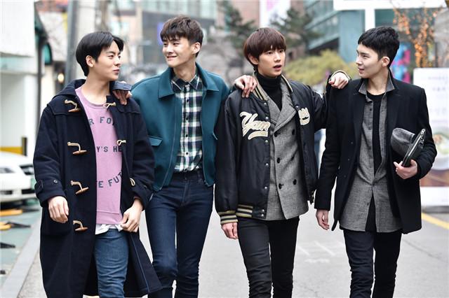 听说韩范儿欧巴很吃香?跟韩国街拍学穿搭_时尚_腾讯网