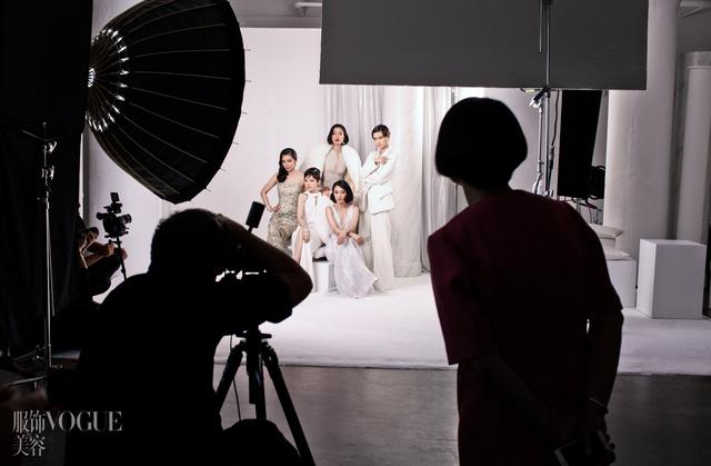 十位女神齐登Vogue封面庆祝中国版成立十周年