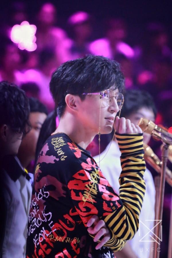 谦友集体失恋!薛之谦凭什么让高磊鑫再次爱上他_时尚_腾讯网