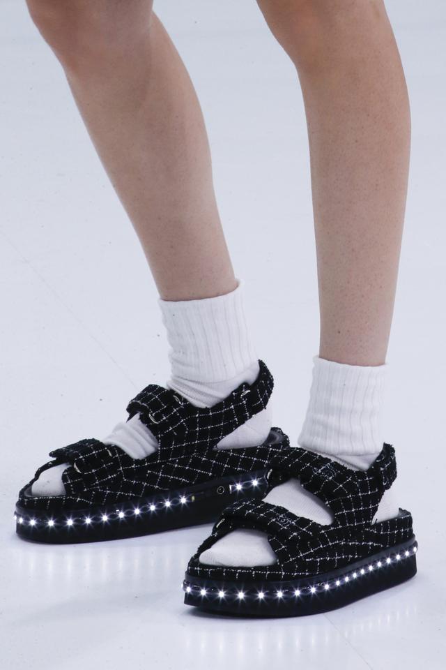 Angelababy家不只有发光的凉鞋 简直一个爆款