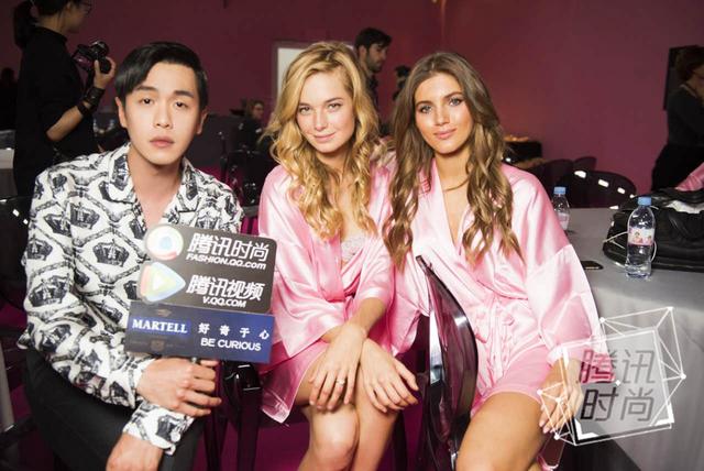 维密后台!张若昀直播大表姐剪头发、奚梦瑶美