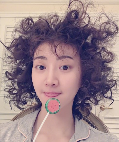 这款发型让你秒变小仙女