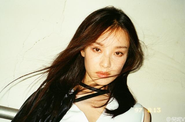 八公举:姑娘你还在使劲磨皮美颜 人家倪妮都已