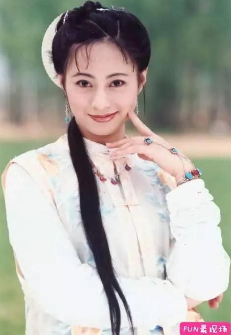 李婷宜最可怜,她原本是小燕子的扮演者,最后辞演了.