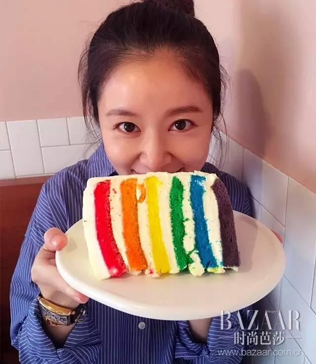 林心如素颜直播化身段子手,芭姐却全程盯着光