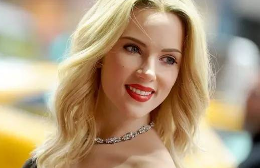 寡姐经典红唇大盘点,想跟她演场吻戏