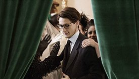 穿对衣服与财富和装逼无关,与教养有关