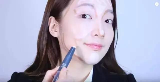 原来不老女神们的减龄法宝是酒窝！没有酒窝就画出来啊！