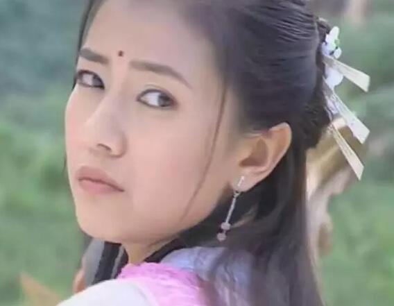 杨幂的眼范冰冰的唇,美人们脸上的神来之笔