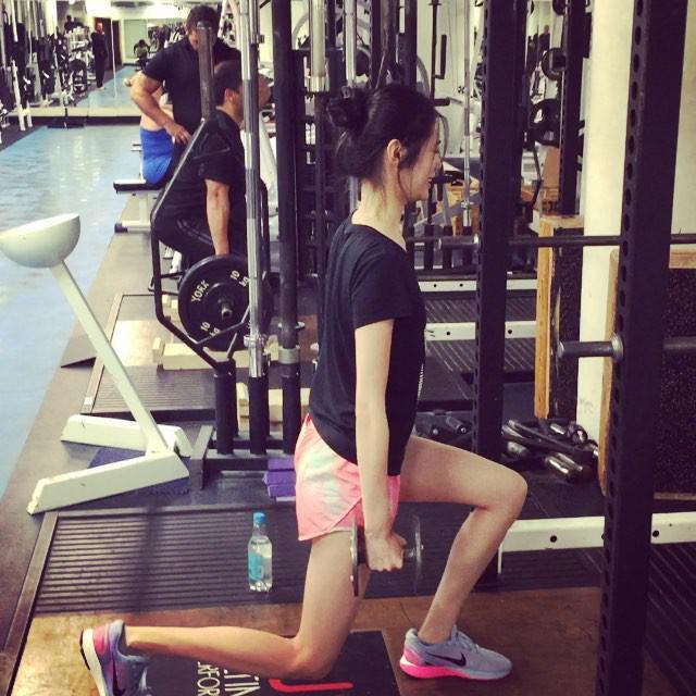 爱健身，喜欢小动物，私底下的奚梦瑶竟然是这样的！