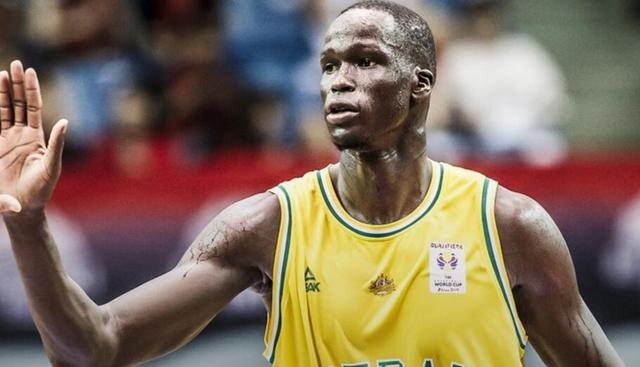 周琦同届新秀盼再为澳洲出战 世界杯或一鸣惊