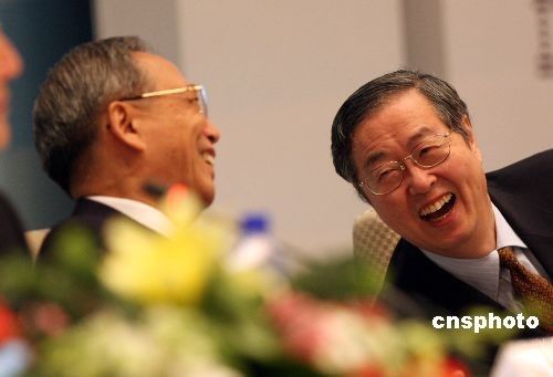 周小川:国有股转持步子应更大一点