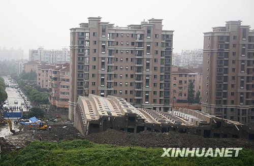 万科托管上海倒塌楼盘项目未倒覆楼房后续建设