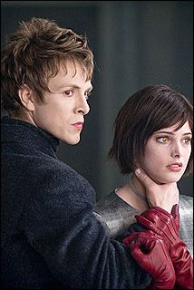 《暮光之城:新月》剧照曝光 诡异惹人眼