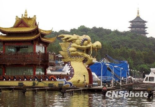 西湖门票不涨收入大涨 黄金周黄金成色足_综