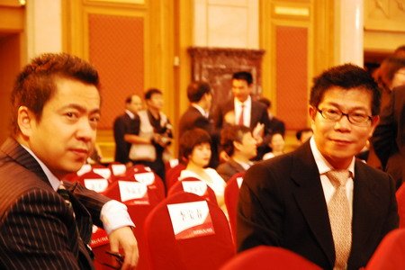 图文:华谊兄弟高管王忠军和王忠磊兄弟