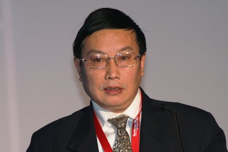 图文:中国银行业协会专职副会长 杨再平