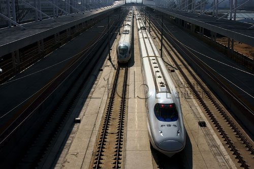 武汉到深圳火车卧铺-...停运部分老线路列车,确保武广高铁上座率.-确保武广高铁上座率 ...图片 44942 500x333