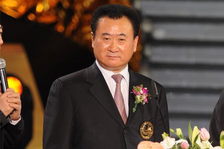 万达集团董事长王健林获十年商业领袖奖(图)
