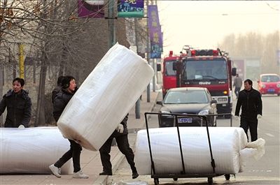 泡沫包装厂失火