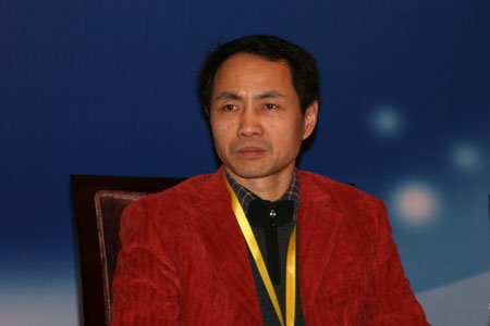 图文:武汉科技大学金融研究所所长董登新