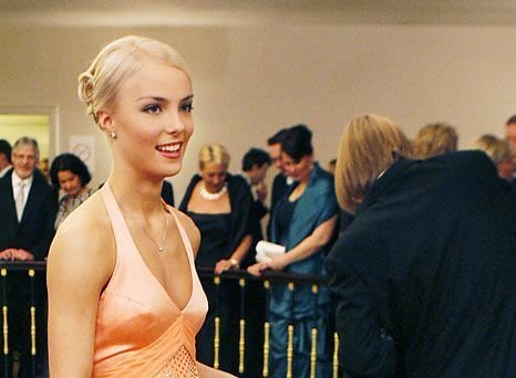 芬兰美女科尔皮:最优雅花滑公主(组图)_财经_腾讯网