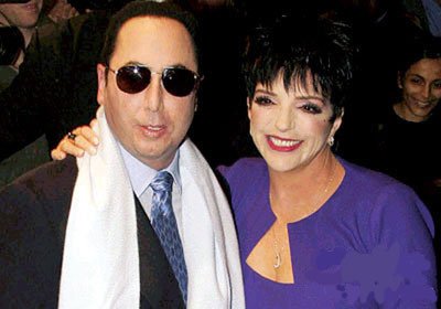 金钱与爱情的关系 20年以来最奢华的20个婚礼