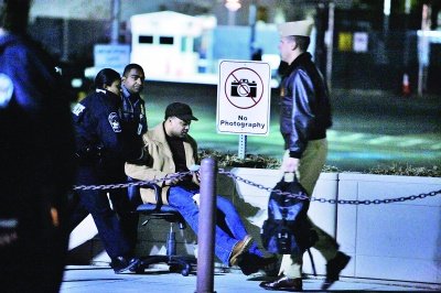 双枪男五角大楼门前喋血