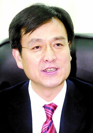 华泰集团董事长_阳谷华泰董事长王传华