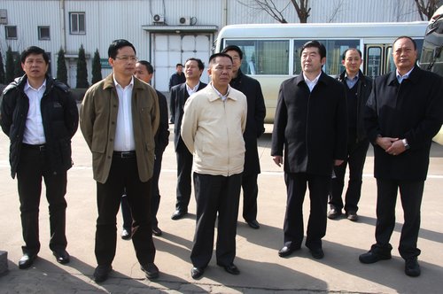 市长莫恭明带领党政考察团一行13人在日照市委副书记,市长赵效为,日照