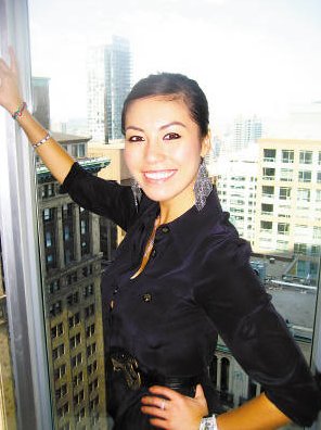 左宗申女儿喜欢微博晒性感照 向往边周游世界