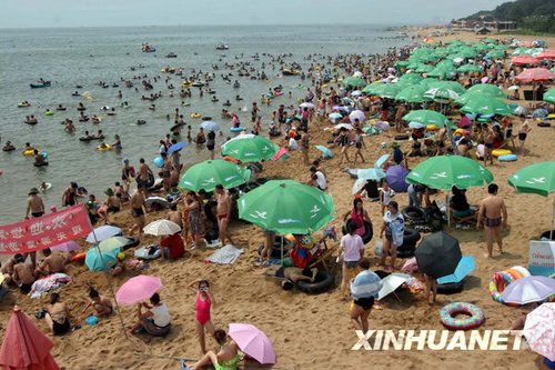 北戴河赶海赶成人海 住宿、门票价格噌噌上