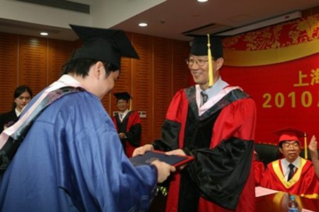 上海交大高级金融学院08级金融MBA学员毕业