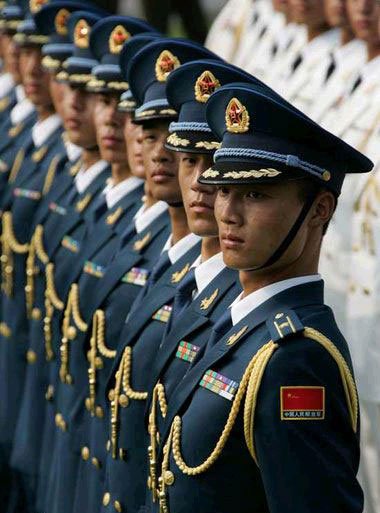 美国军方称中国越来越多年轻军官坚持反美立场