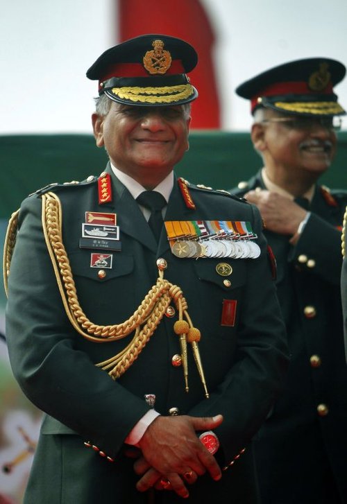 印度陆军总司令维贾伊-辛格上将资料图片