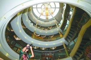 三峡游再添豪华游轮 外国游客:比欧洲的大多了