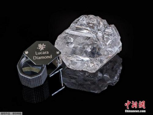 全球排名第二钻石拍出6300万美元天价 拥有者